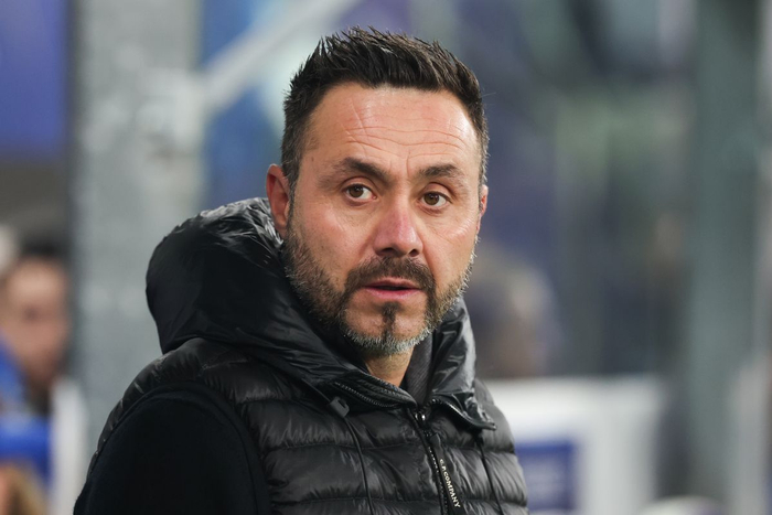 开云体育官网-只剩7轮，德泽尔比态度大转弯，愿冒风险救热刺，只为证明自己？|布莱顿|托特纳姆热刺|英冠|主帅|俱乐部_新浪体育_新浪新闻